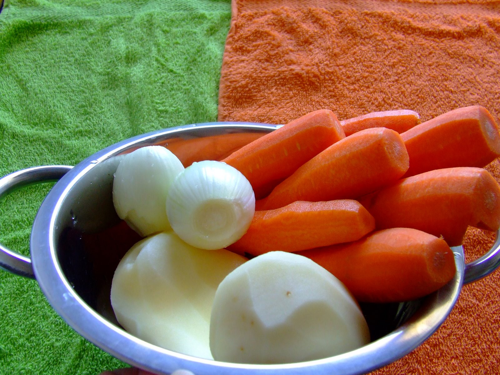 [2008_0612sopa0001.JPG]