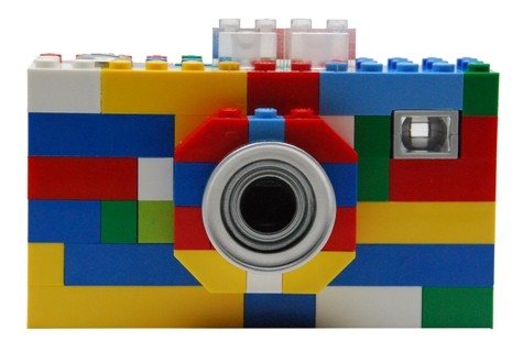 http://2.bp.blogspot.com/_inajW9T5CgM/TI2A5H9uP_I/AAAAAAAAESk/QuaJHm032oU/s1600/lego-digital-camera.jpg