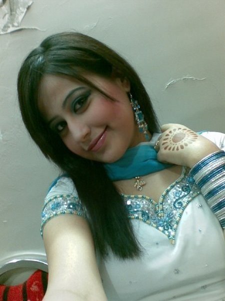 Desi Babes Pictures Gallery