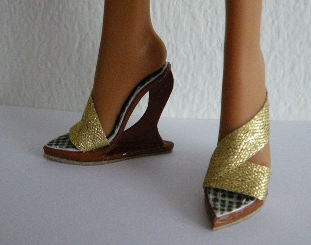 Fashion Doll Shoes Monster High doll shoes with cardboard soles