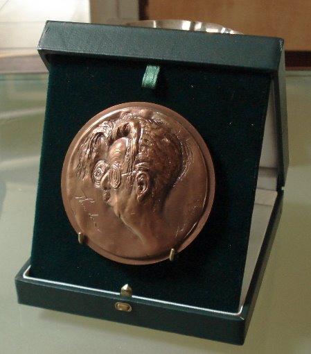 [medaille37.JPG.jpg]