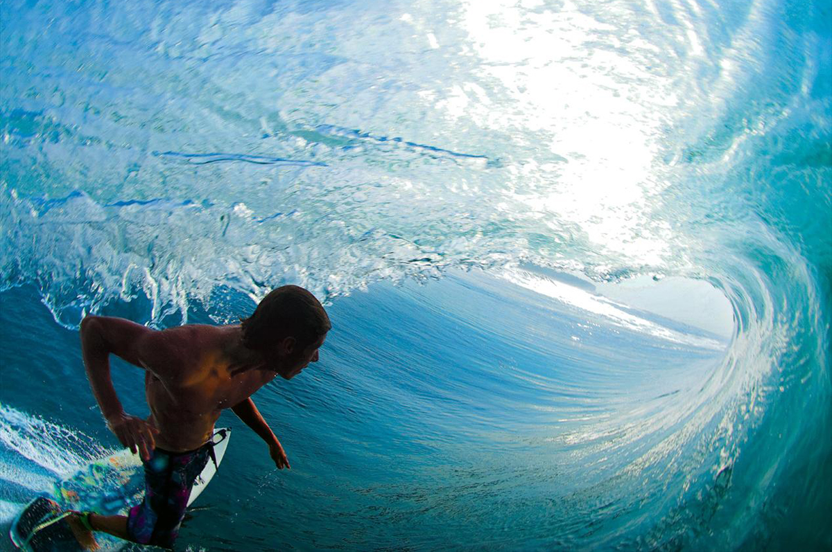 http://2.bp.blogspot.com/_ivhQJ-8cdJo/TCvt076PqZI/AAAAAAAAAgo/RMjrKaH1mek/s1600/surfing-wallpaper.jpg