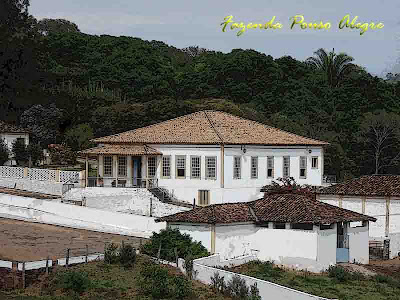 Magistral casa sede da Fazenda Pouso Alegre.