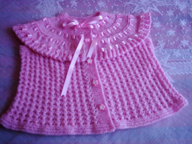 Anlatımlı+Bebek+Yelekleri http://zeyneplemoda.blogspot.com/2012/03/el-orguleri-bebek-yelekleri.html