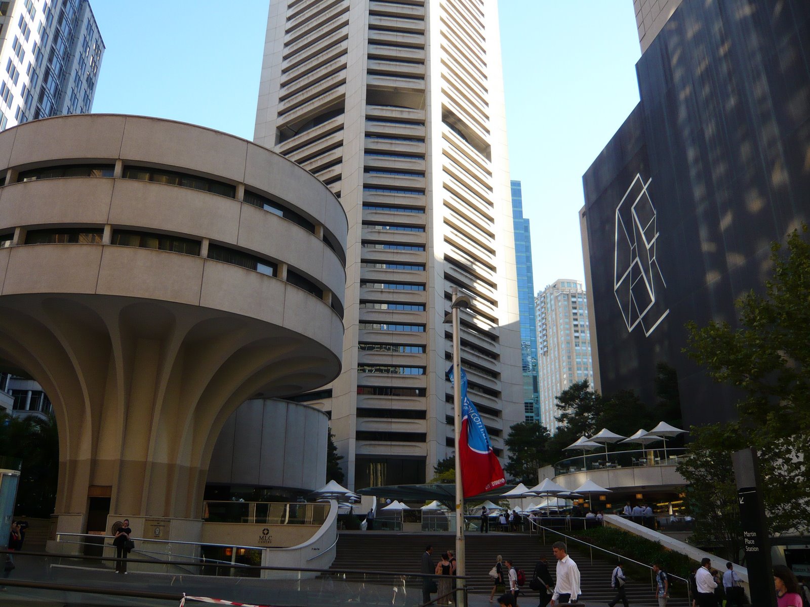 [L1070663.JPG]