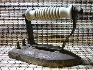 Setrika-Setrika Antik Jaman Dulu