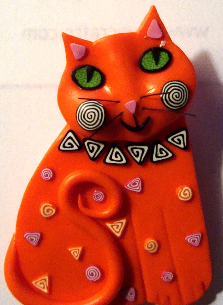 Is this not one of the cutest polymer clay cats you've ever seen?