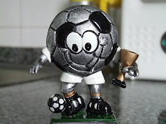 MASCOTE ESCOLAS 10 ANOS 2010