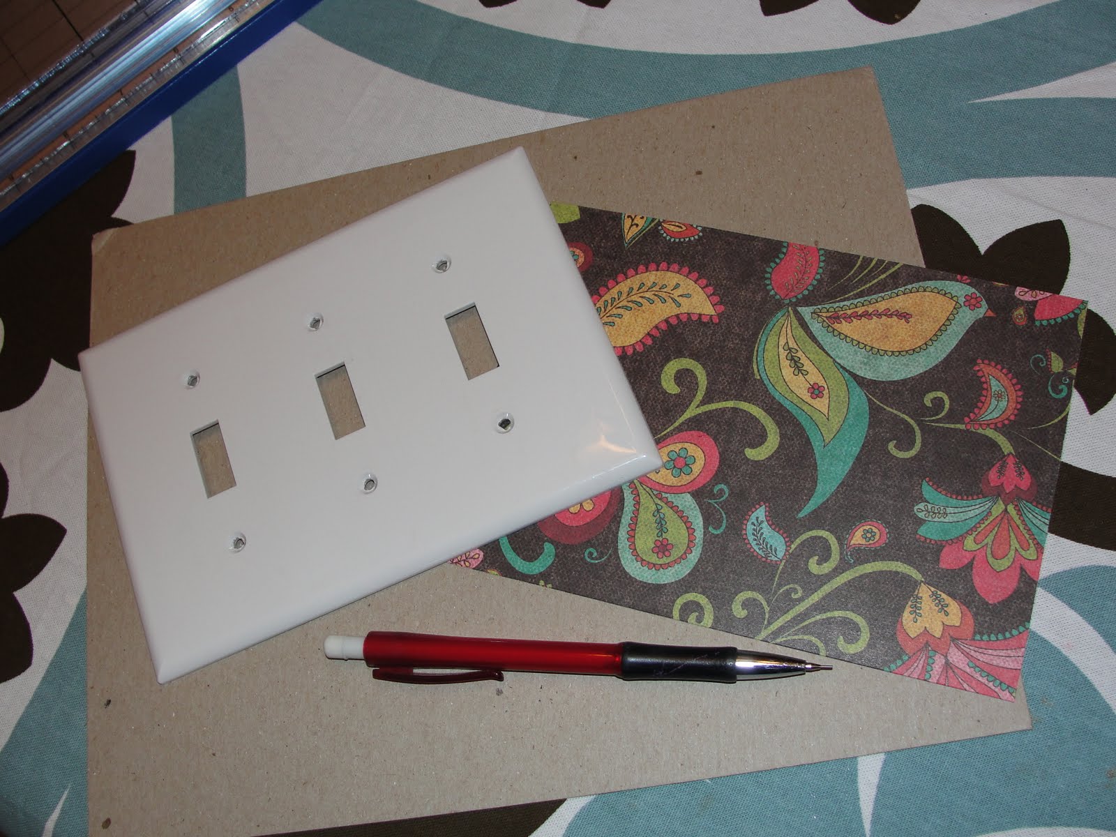 Imperfectly Beautiful Make Your Own FunkyModern Lightswitch Covers