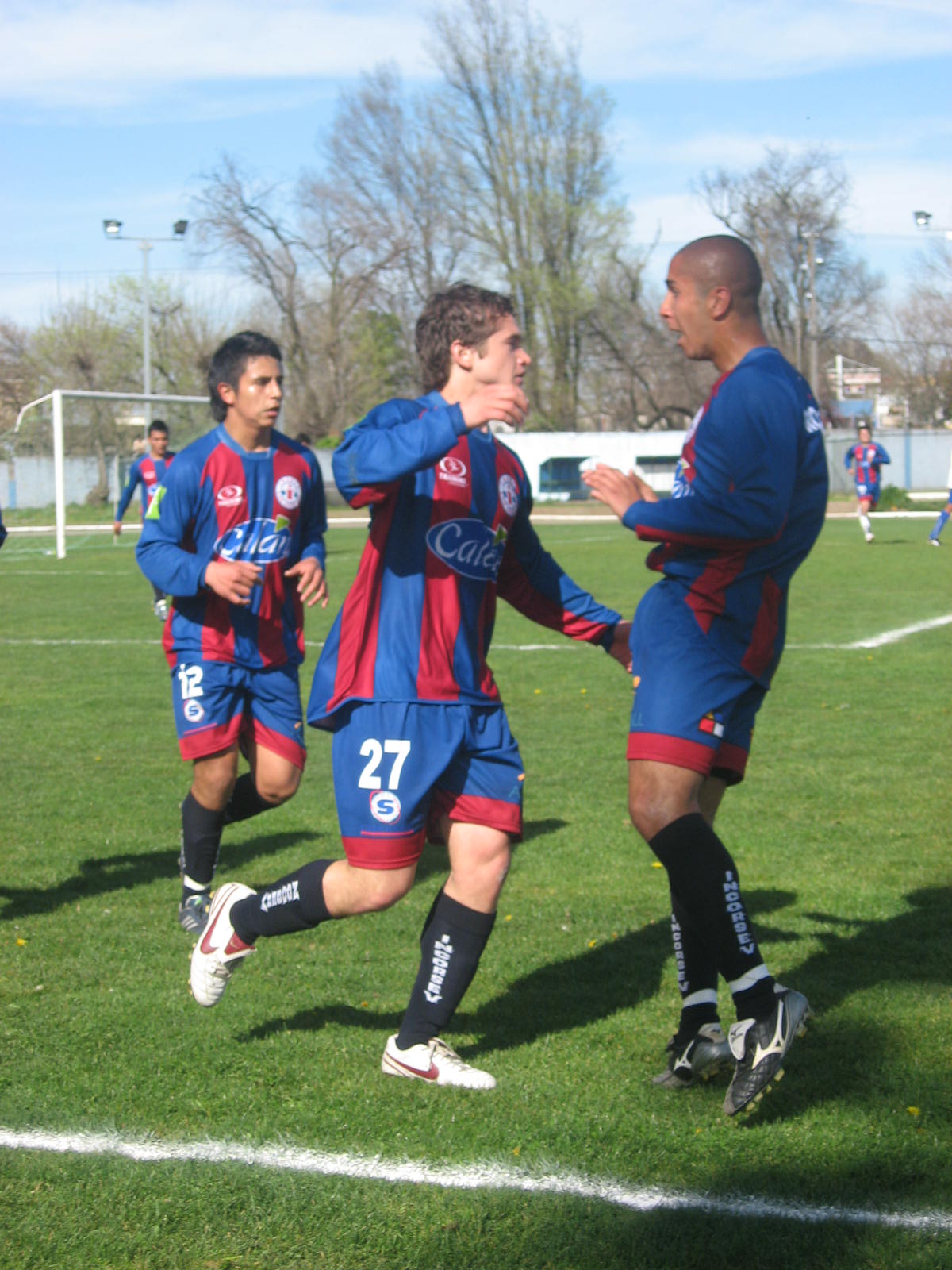 GOOL DOS VECES, GRACIAS AL "CUCHARA"  FIGUEROA