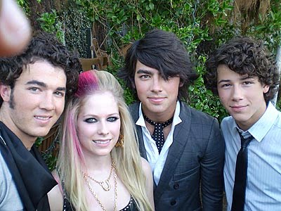 avril y jonas! <3