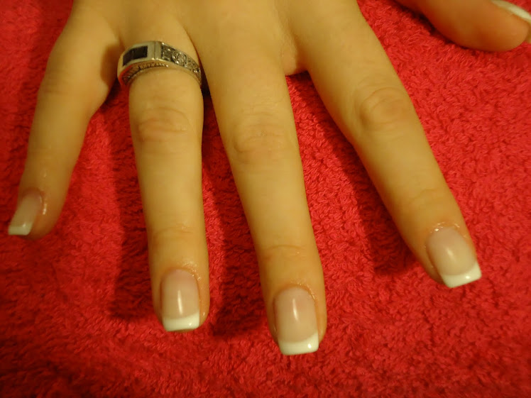 unhas de gel french manicure