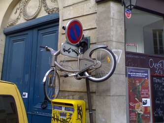 [vélo-panneau.jpg]