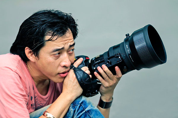 Female Photography Tips For A Comfortable Boudoir Photographer Boudoir photo sessions are a fun idea for brides who want to. female photography tips for a comfortable boudoir photographer