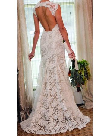 Monique Lhuillier's Scarlett is gorgeous but no longer among the crop of Monique Lhuillier's Scarlett is gorgeous but no longer among the crop of