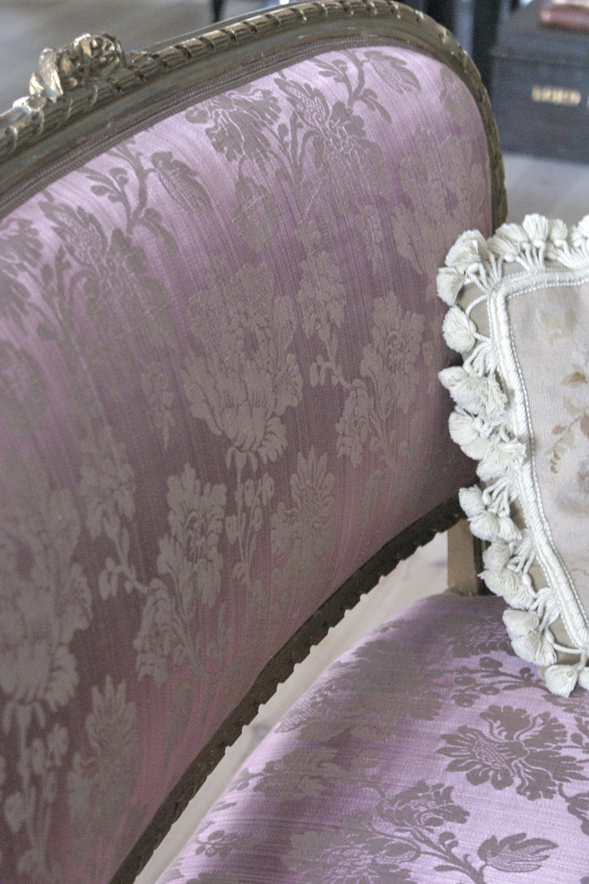 Love Your Homes: Anyone for pink..