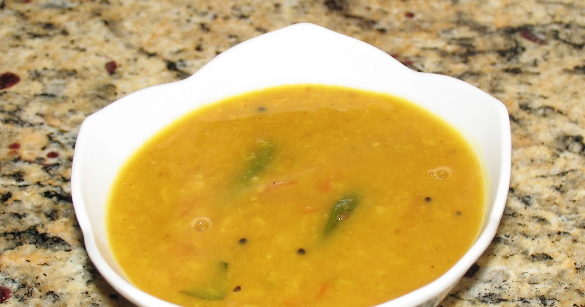 Cheena Chatti Thuvaram paruppu masiyal/Toor dal gravy with Masala Egg