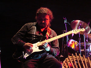Christian (chino), guitarras