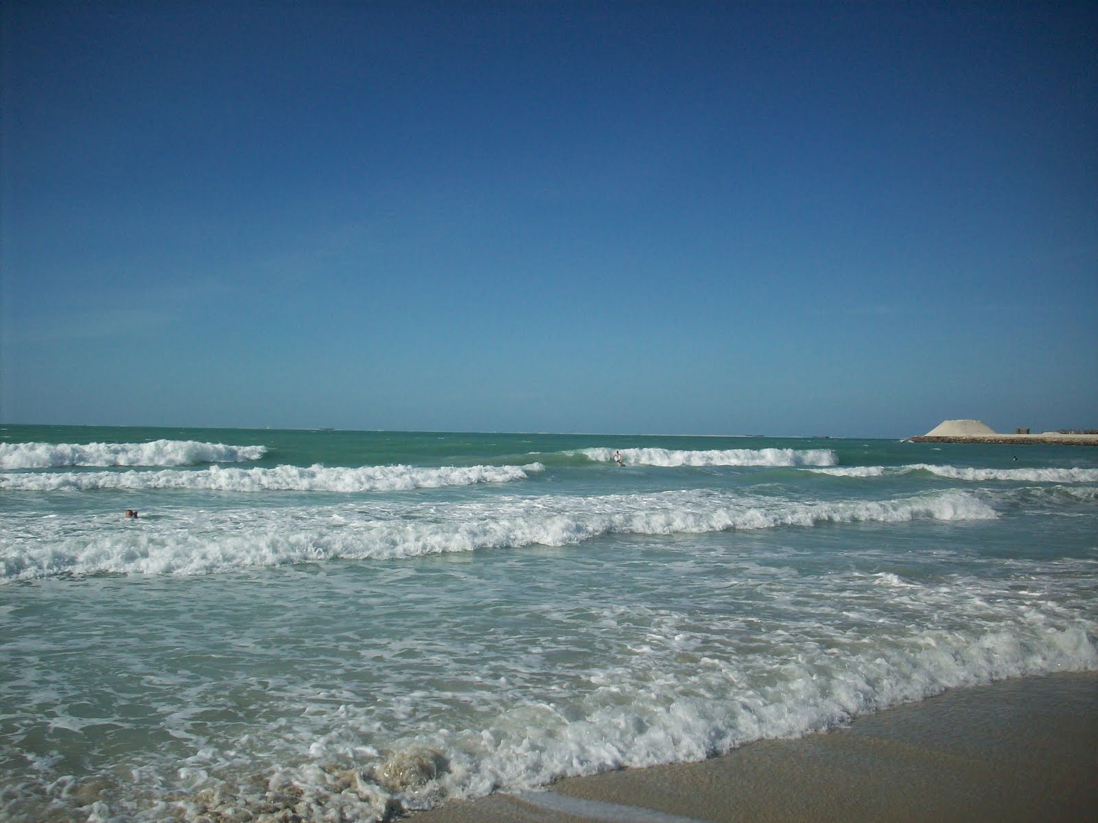 dubai surfing