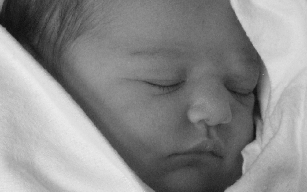 Moving Smart MOMMY CUDDLES Why Rocking is Important... for Both of You