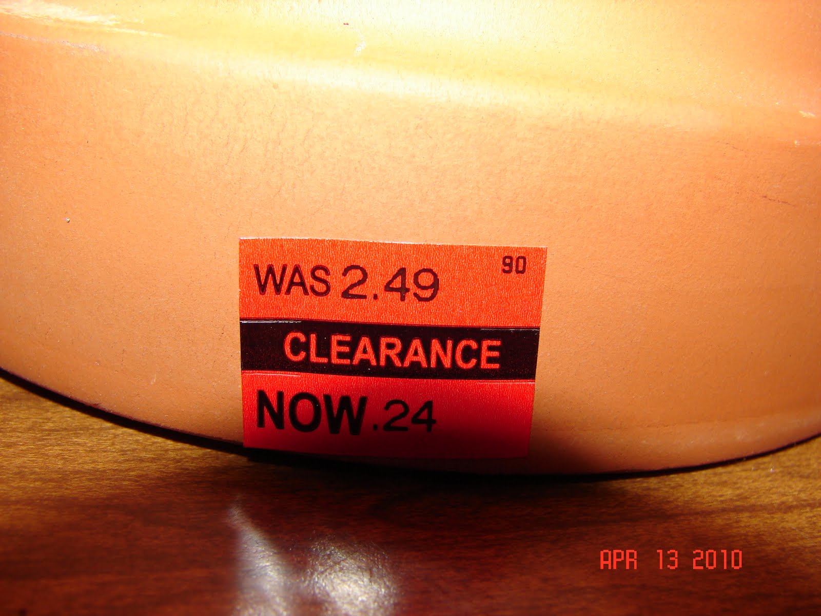 A girl and a glue gun Hand Painted Pots starts off our terra cotta pot week!