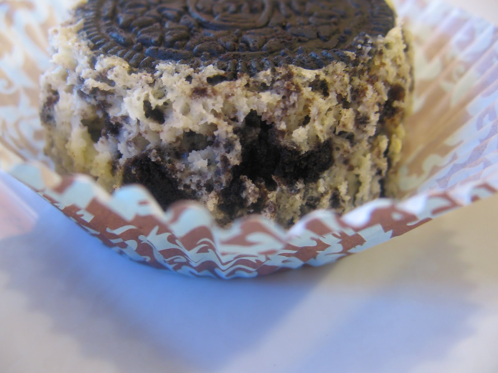cookin' up north Martha Stewart Cookies and Cream cupcake recipe