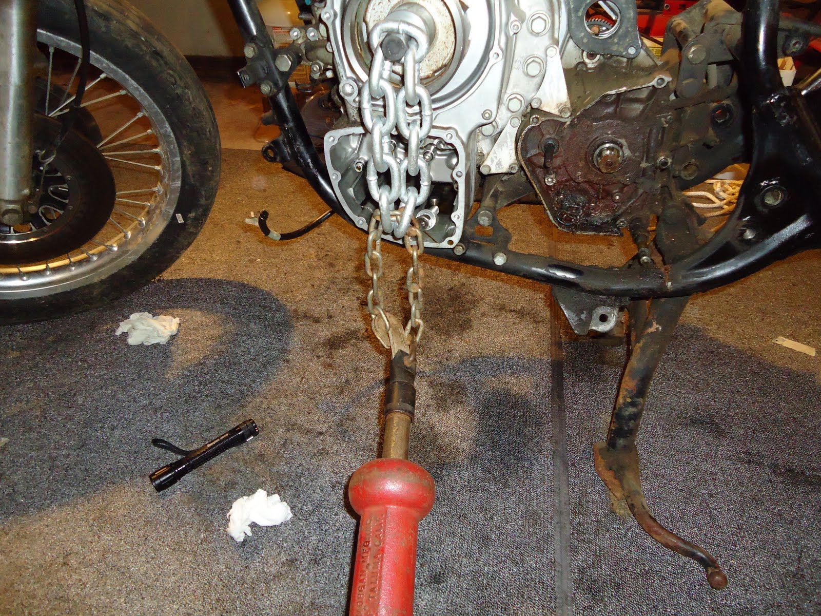 Barstool's Suzuki RE5 Step 9 Alternator rotor is off!