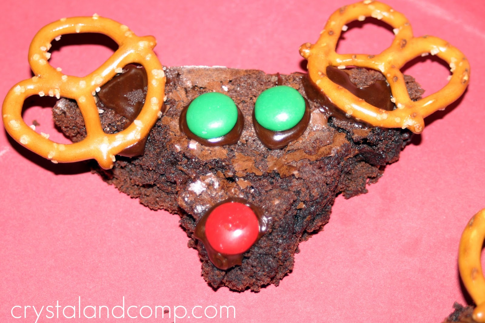 How to Make Brownie Reindeer
