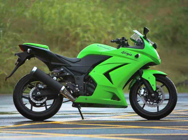 Kawasaki Ninja 250R Reviews: harga kawasaki ninja 150 rr. Kawasaki Ninja 250R Reviews: