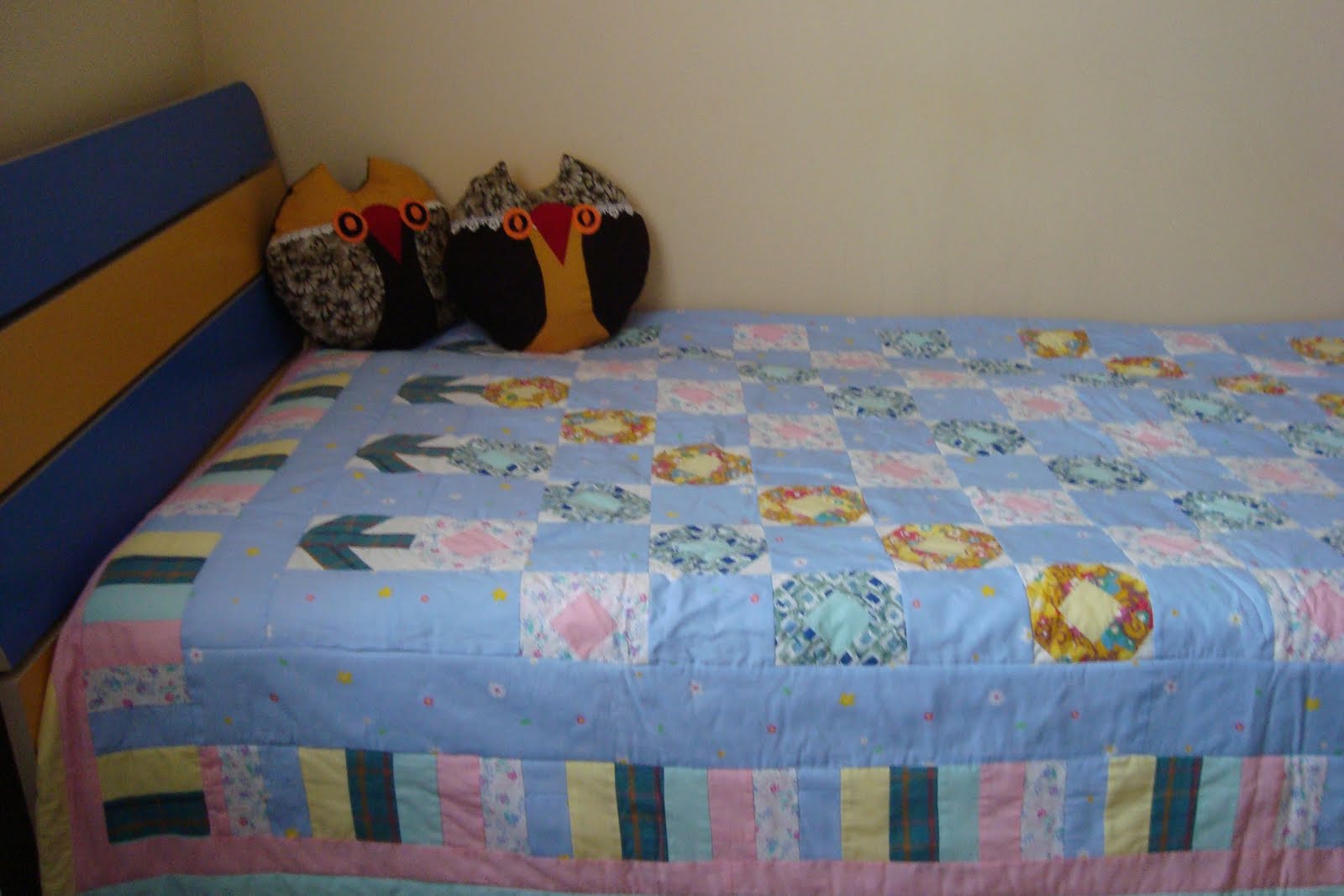 bulut gölgesi Çiçekli Bahçe ya da Kırkyama Yatak Örtüsü