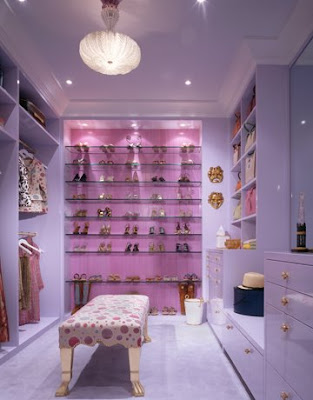 Къщата на Ами Юми Purple+dressing+room