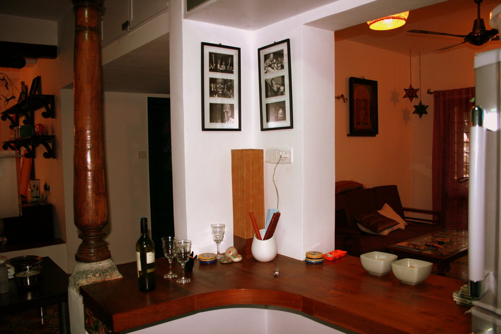 [kitchen+table+corner.jpg]