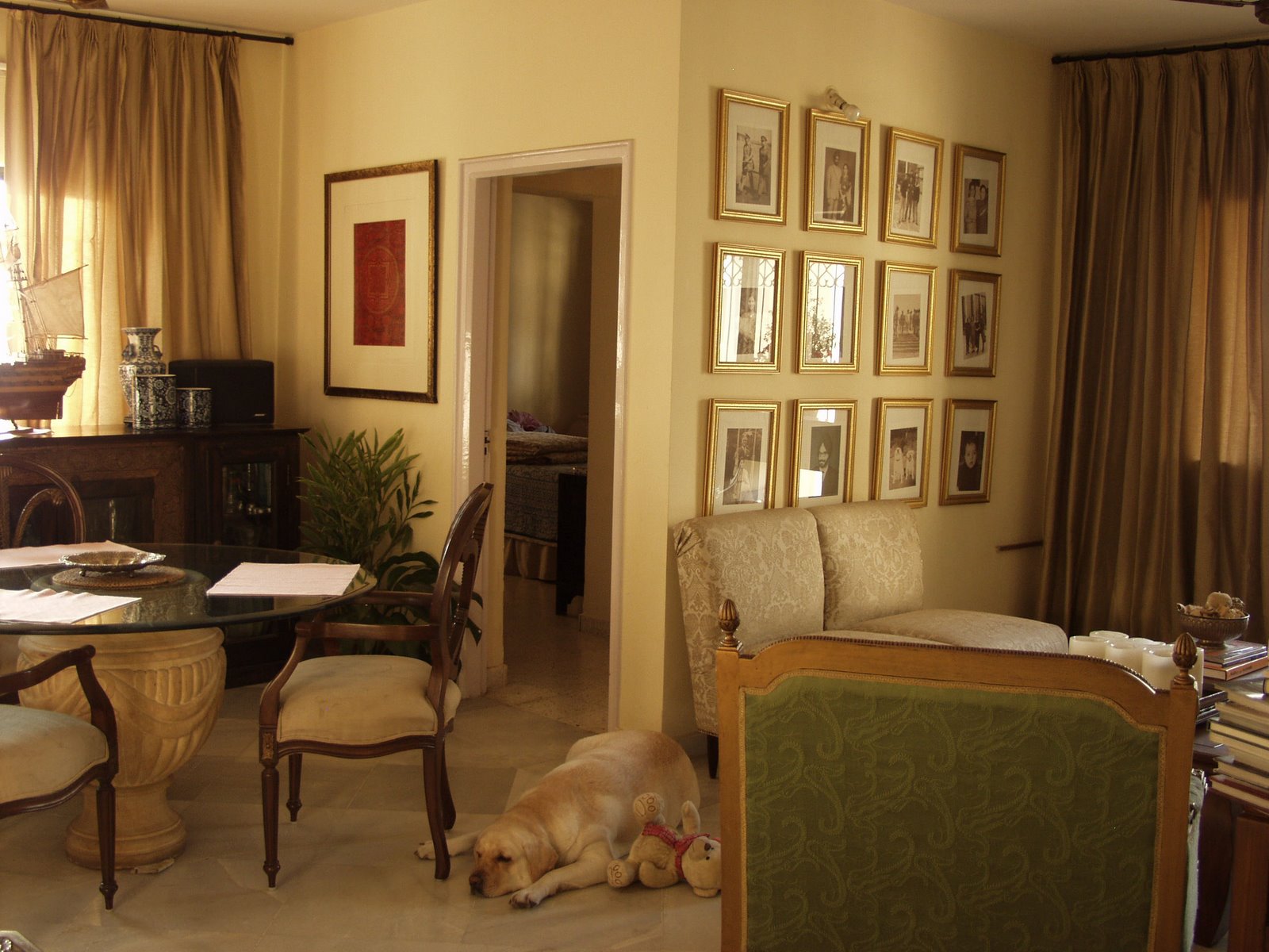 [Home09-1.JPG]