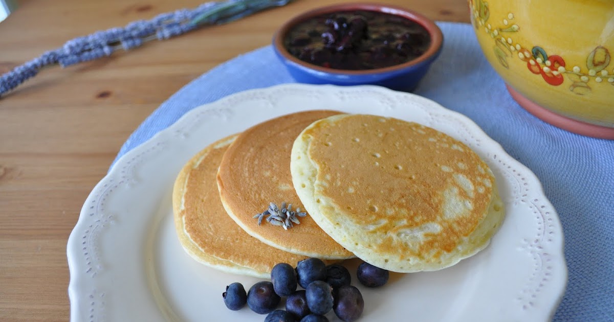 Épicénne Pancakes bleuetslavande entre le Québec et la Provence