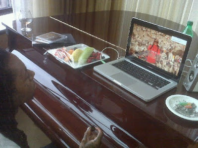 Lil Wayne assistindo ao clipe Steady Mobbin depois de sair da prisão Mack faz uma declaração sobre a saída de Lil Wayne da cadeia