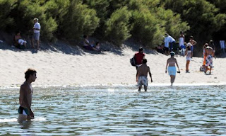 Marea alta por la mañana en Puerto Pirámides