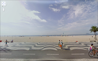 Ein Street View Screenshot zeigt einen Strand