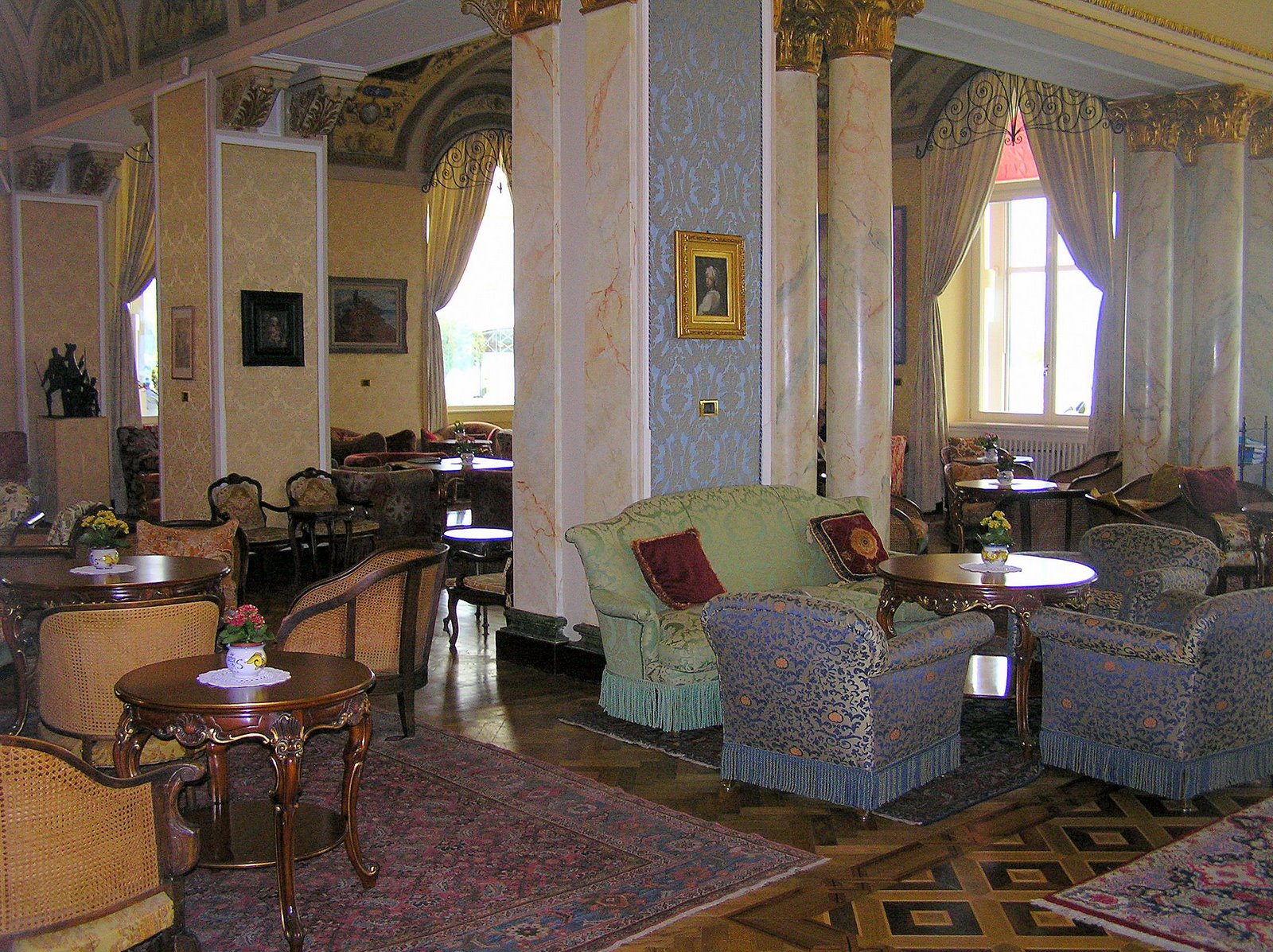 [P4210991.JPG]