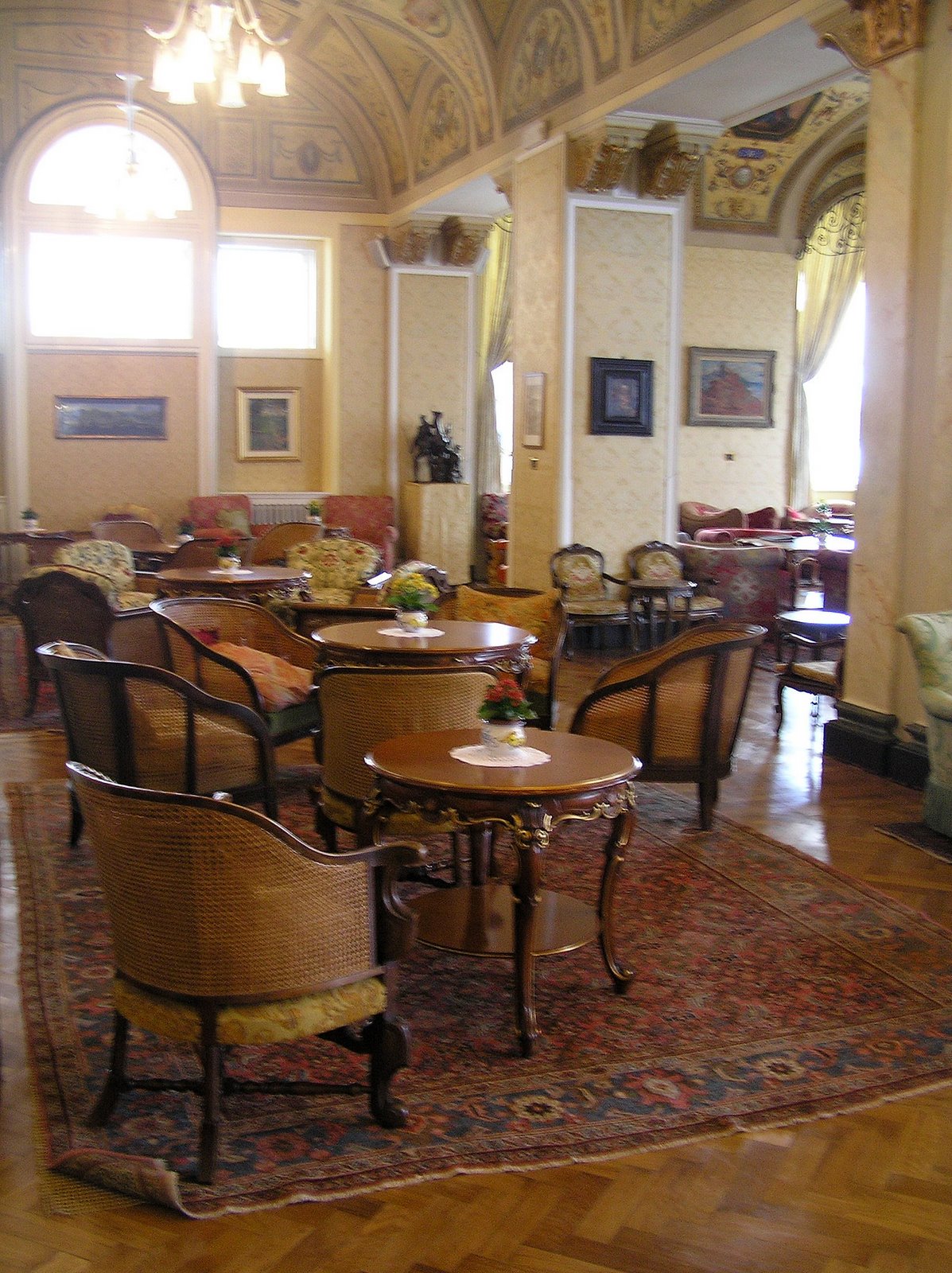 [P4210992.JPG]
