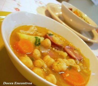 [Puchero+002-e-m.JPG]