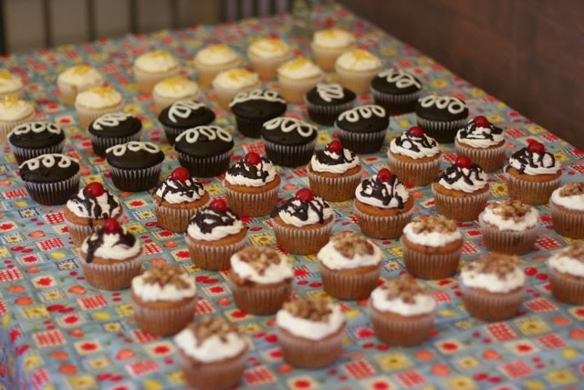 canada day cupcakes. Happy Canada Day Donuts