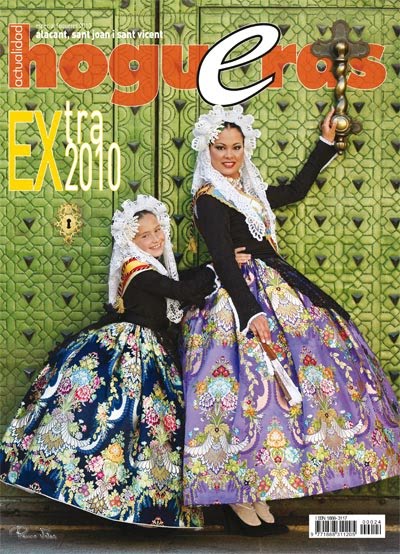 Portada del Extra de la Revista "Actualidad Hogueras",con nuestras Bellezas Alicantinas de 2010