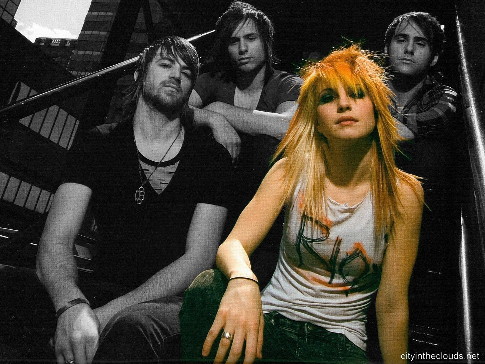 Paramore Break Up. Officially announcing the blog
