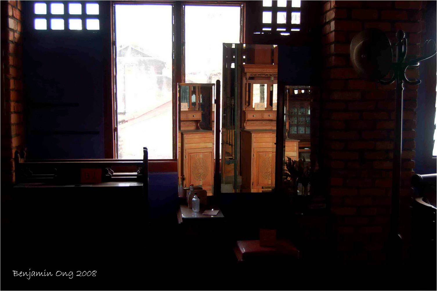 [b10+-+reflections.jpg]