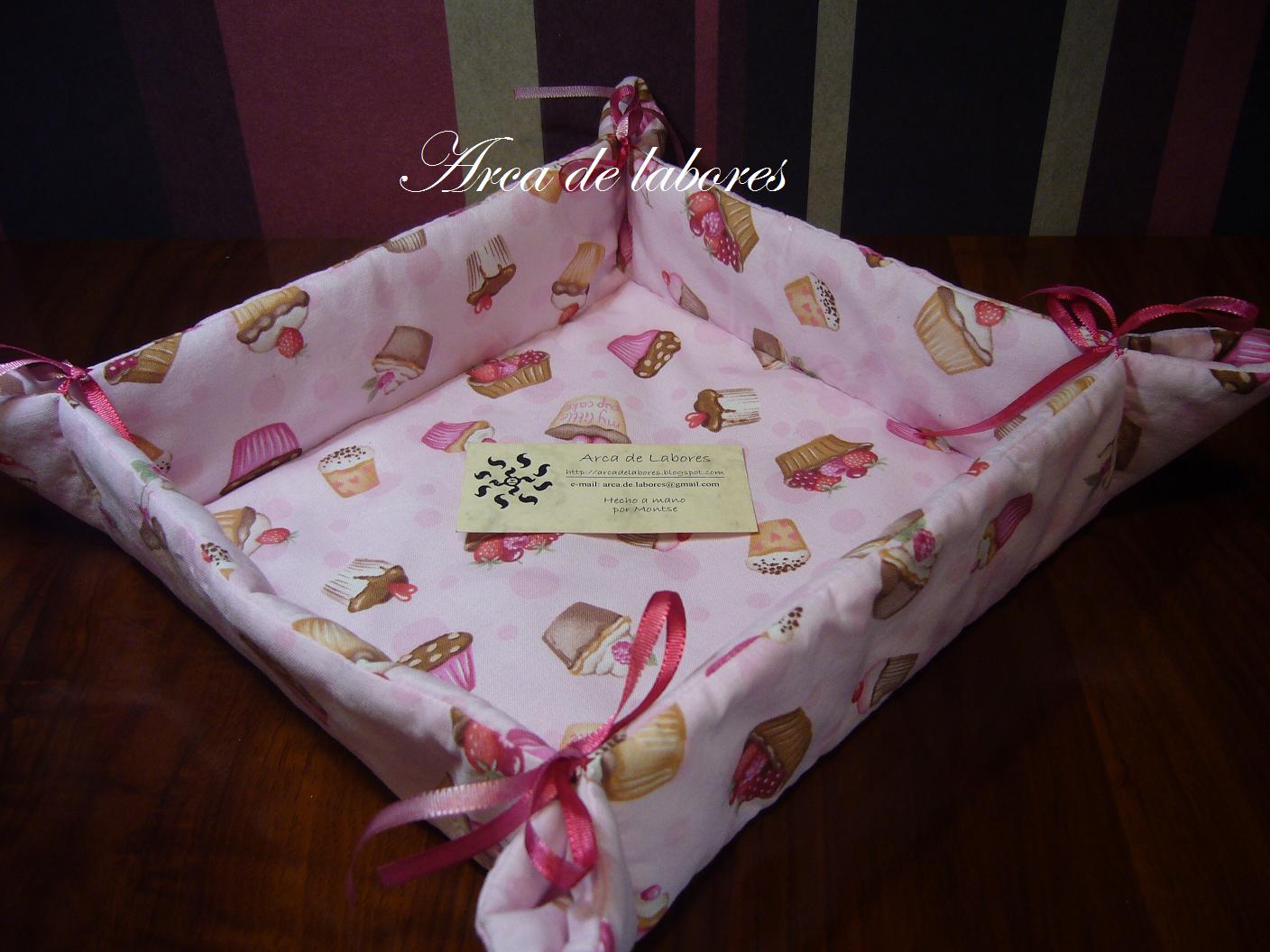 Arca de labores: Una cesta cuadrada de tela multiusos