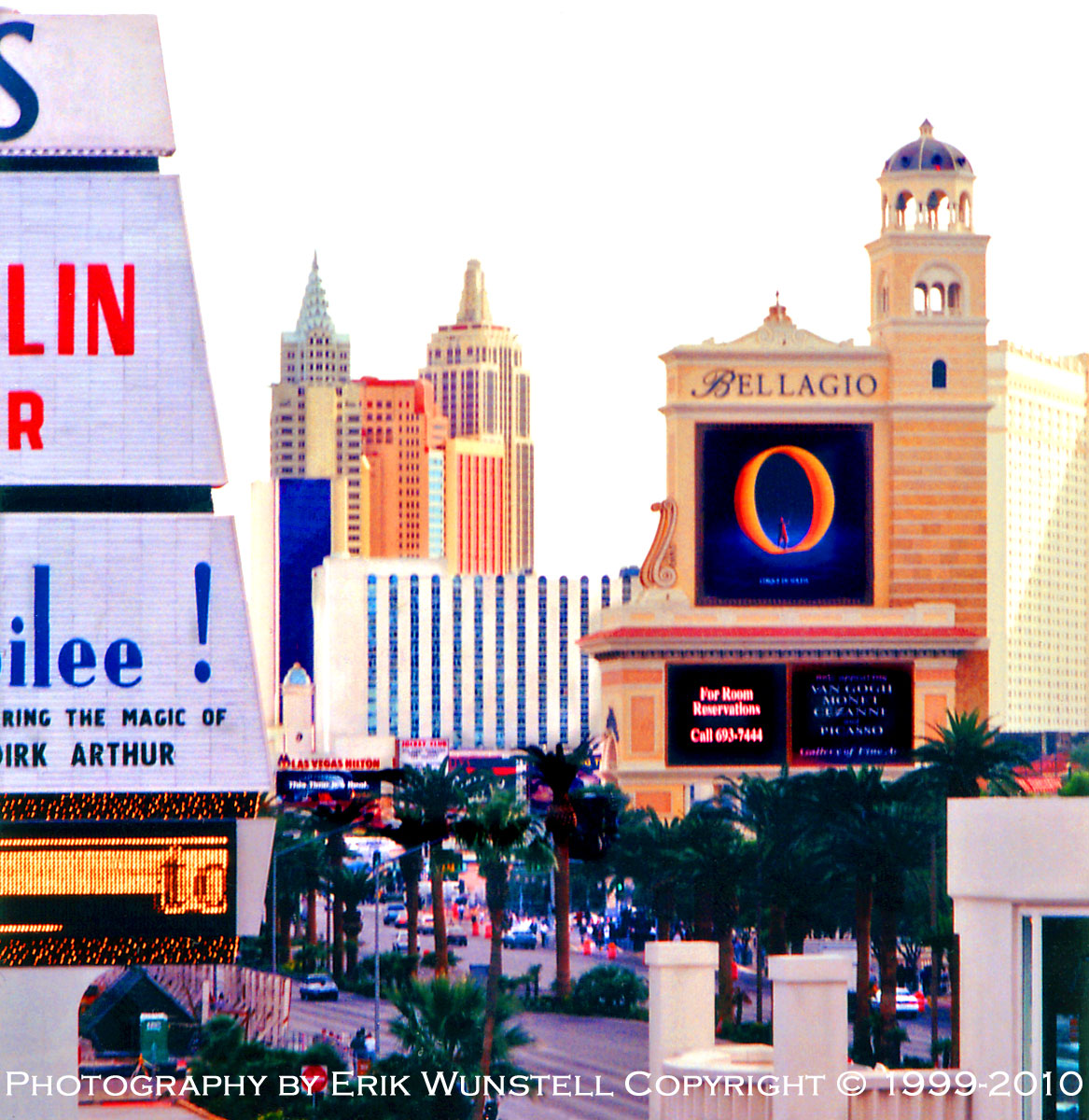 Red Room - Paris Hotel - Las Vegas - May 2012, Timeless sen…