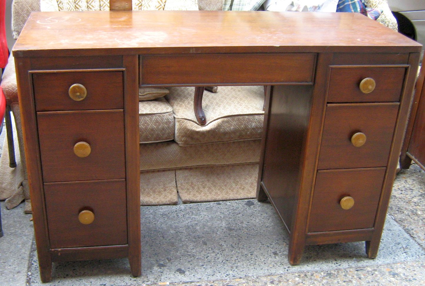 [mahogany+vanity.JPG]