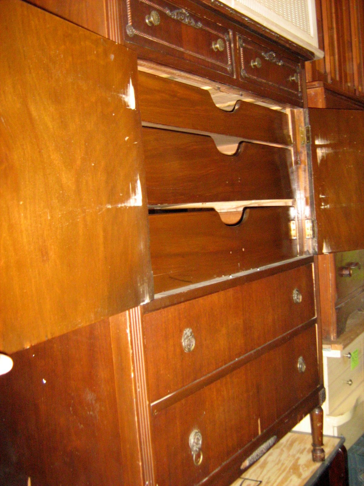 [openable+chest+open.JPG]