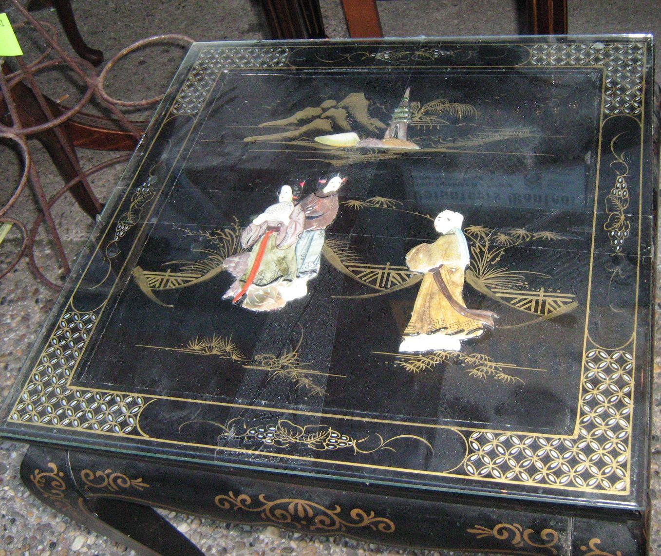 [asian+end+table.JPG]