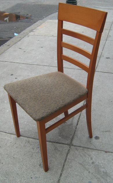 [brown+chair.JPG]